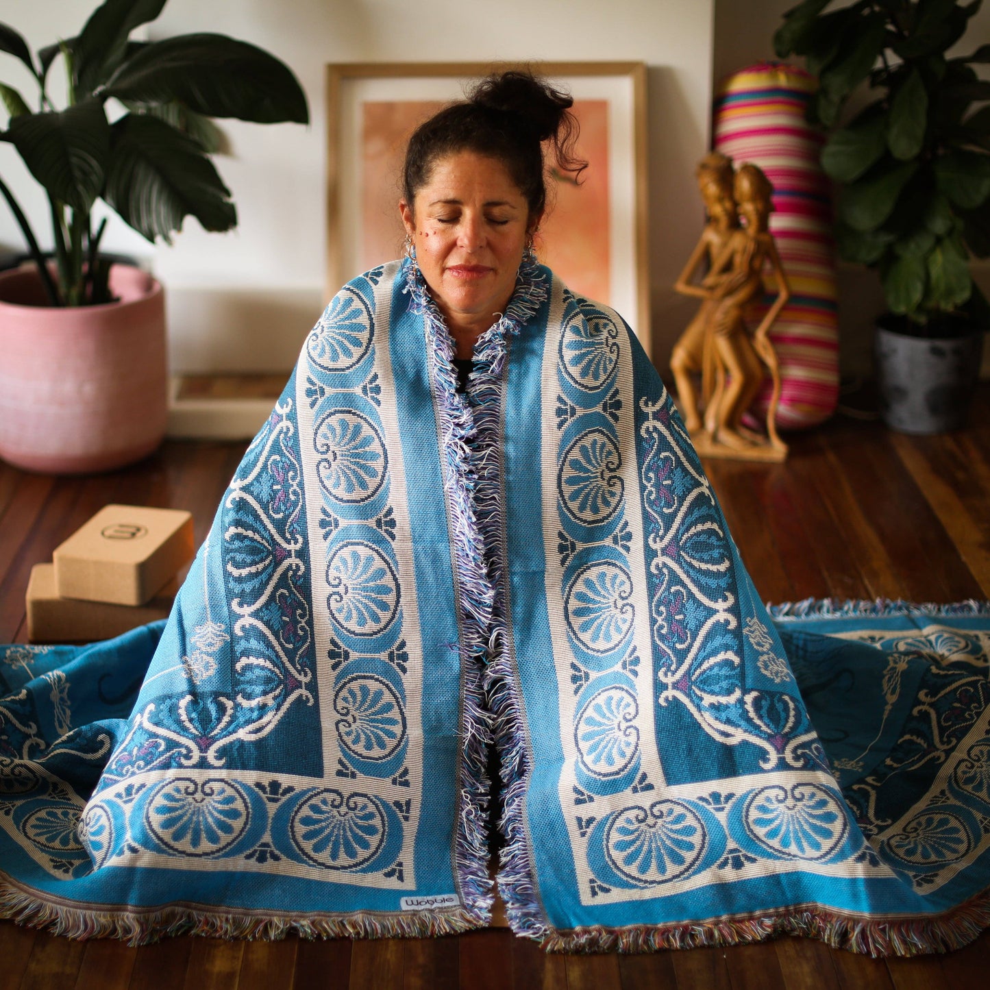 Wobble Yoga - Throw Blanket - Peacock Feather Floral