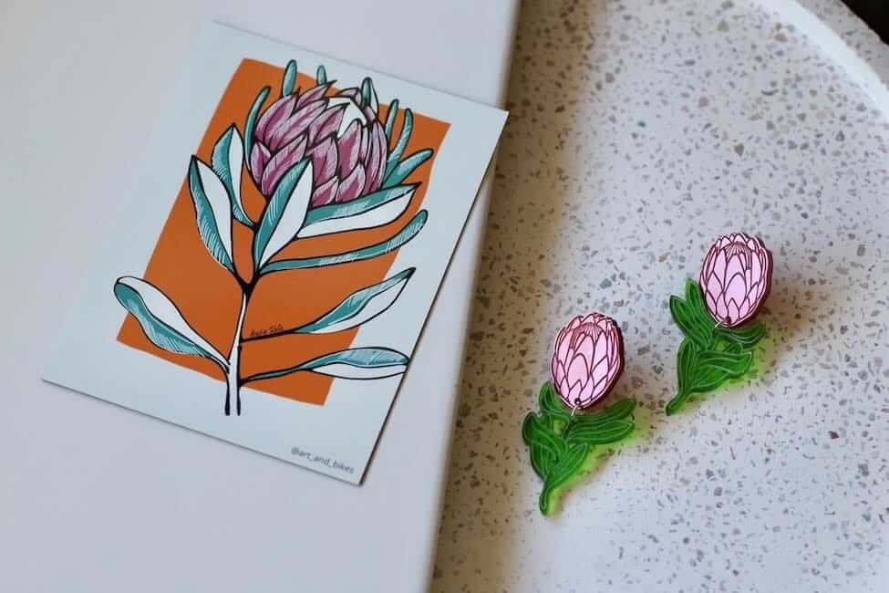 Little Geraldine - Brooch - Protea